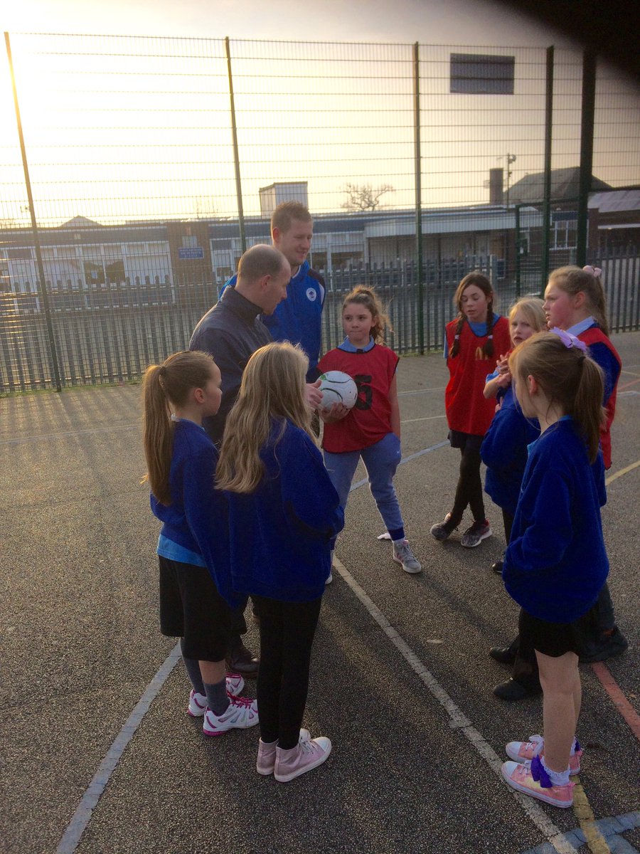 AndrewRuscoe's tweet photo. Superb 1st Girls Only ASB #GetOnSide Session for the @CFC_CommTrust team this afternoon at @lacheprimary #ThisisCFC #UnityThroughStrength https://t.co/G8Zj10Q7cu