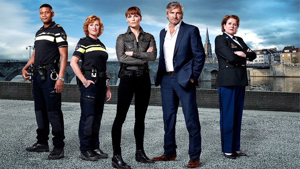 sterreclame's tweet photo. Nog 11 dagen en dan start het 11e seizoen van @FlikkenMSTR! We kunnen niet wachten @AVROTROS @NPO1 #FlikkenMaastricht https://t.co/bogl59i0rU