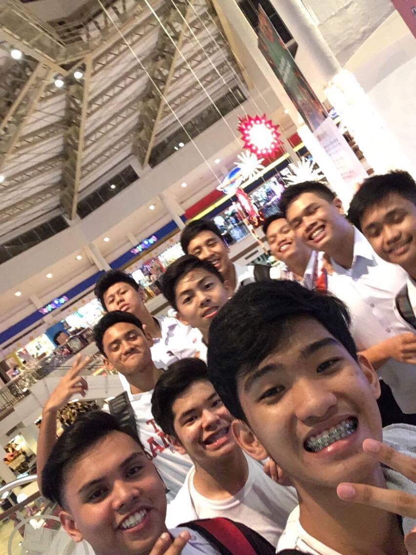Jas_onmyfeet's tweet photo. Solid day with this guys! Thank u again boss @PaycanaAlec @edwardVarriba @TyroneUmali @GerardKit @marcusmiloooo https://t.co/Vm4PLUILNl