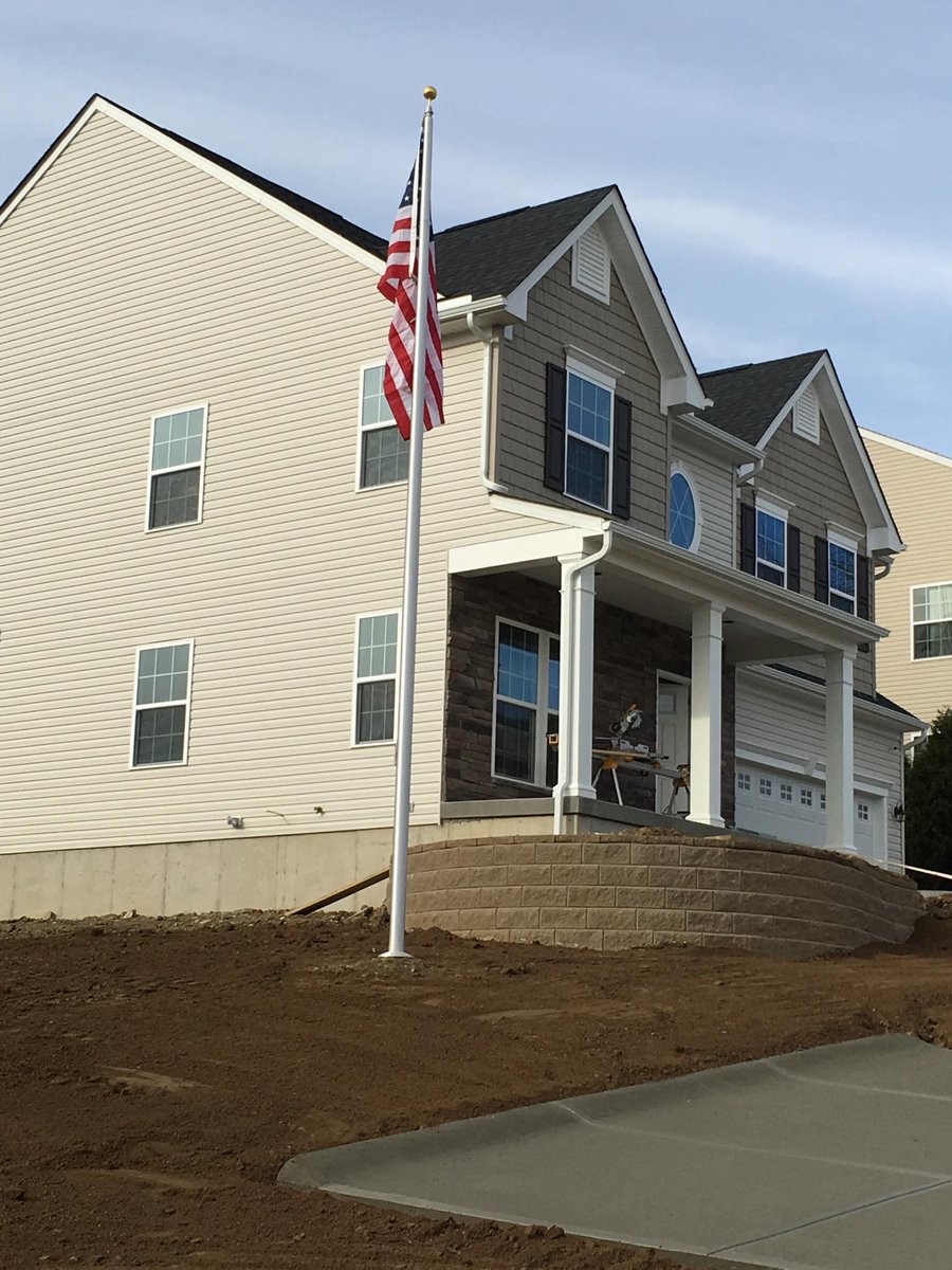 NatFlagCo's tweet image. Taking advantage of this sunny day installing flagpoles  Thank you @RyanHomes1948 and @MidwesternPlumb #FlyFreedom #SmallBusiness #USAMade