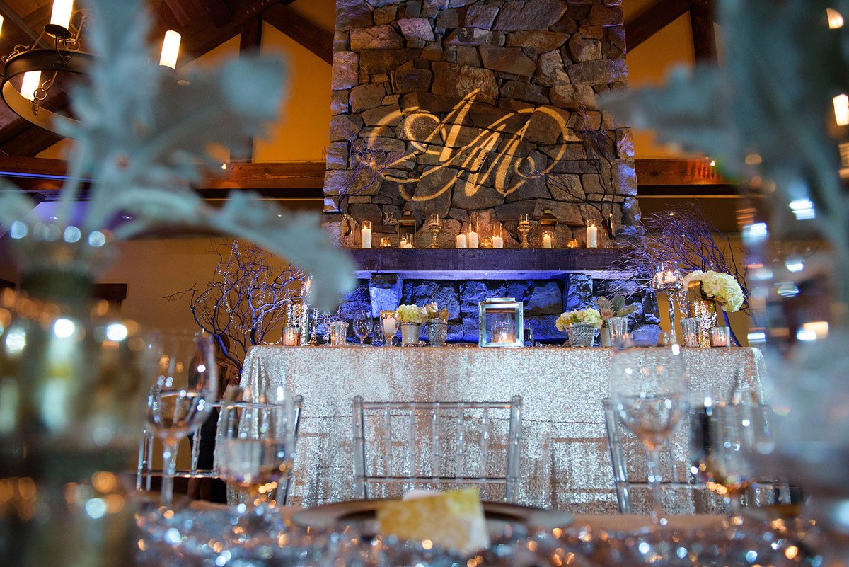 boomgoesthedrum's tweet photo. #EventInReview: The Ranelli/Dumenko Wedding! If you need a little #sparkle this Monday AM, this post's for you: https://t.co/Q8p8vCgPIb https://t.co/XGhuQd2wDR