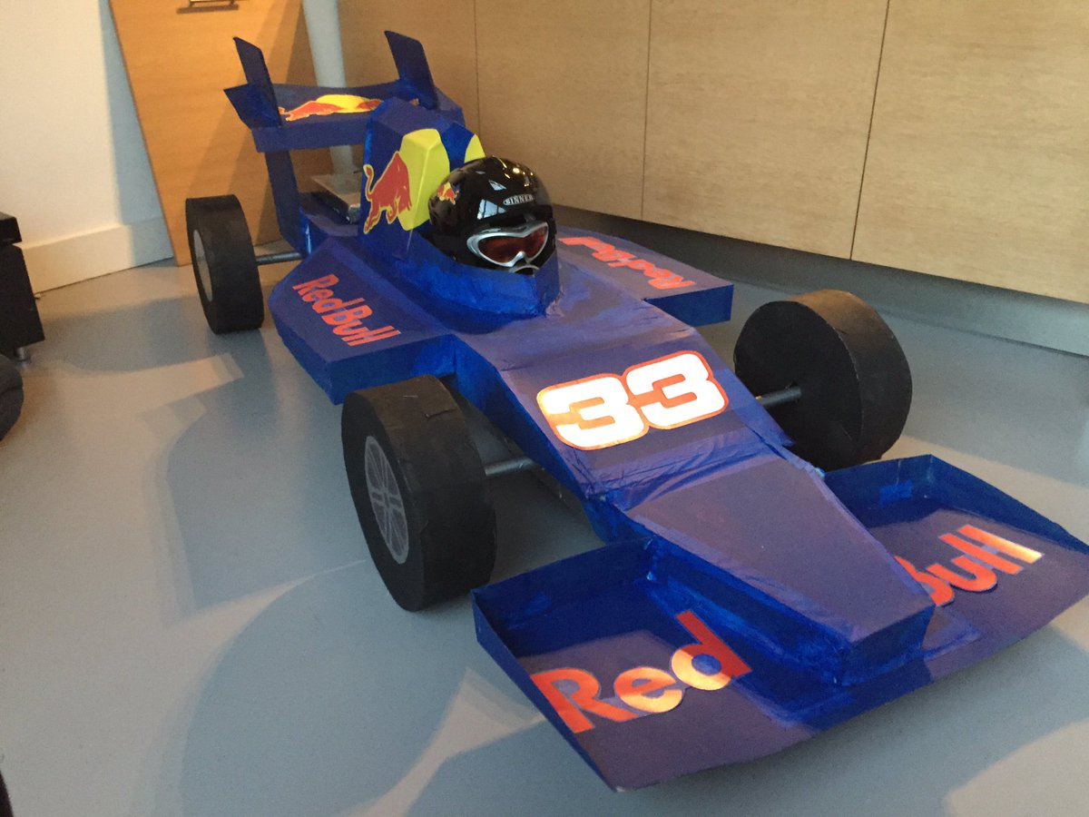 MichaelBrugmans's tweet photo. Oh kom er eens kijken ...
#max33verstappen  #redbullracingau #RenaultSport https://t.co/Oz8Y95I24n