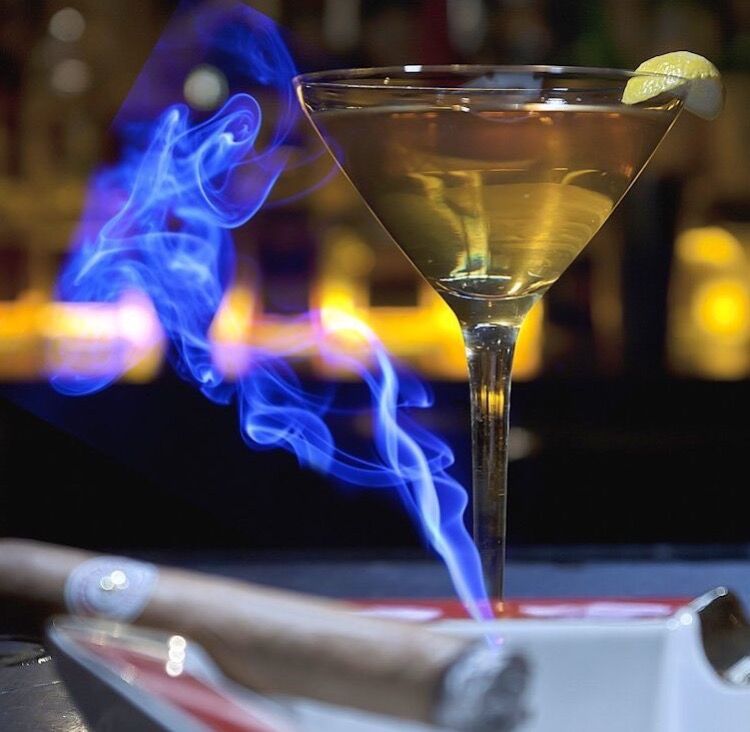 MerchantsCigar's tweet photo. Tonight begins one of our final weekends as Cigar Bar. Come by, have a martini and a cigar and help us celebrate an amazing 20 years. https://t.co/fqMLaW3h2o