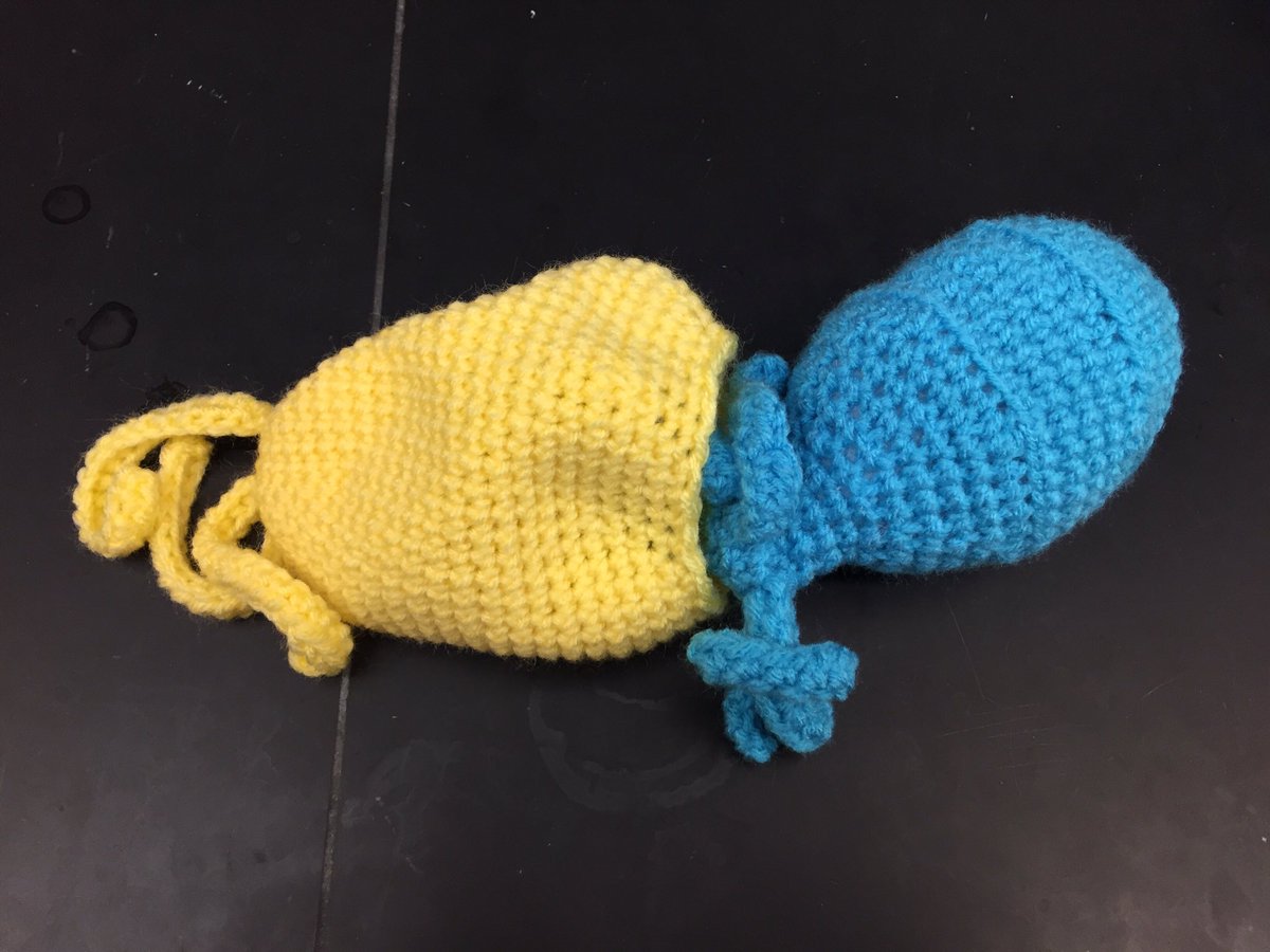 markowenmartin's tweet photo. I enjoy these #CreativeExtraCredit projects from my #Bio350 micronauts. BIG phage emerging from a bacterium! @univpugetsound https://t.co/LbJtO5NTXf