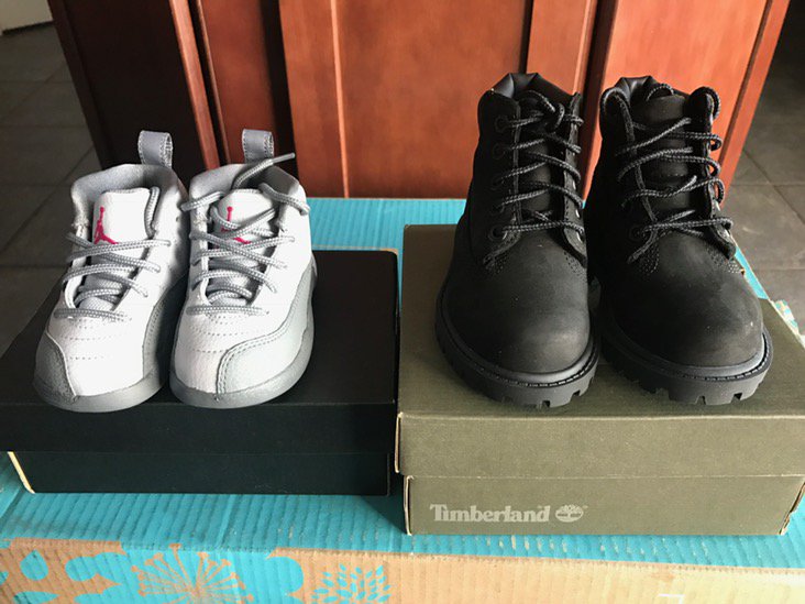BethBrittHardy_'s tweet photo. I can't take all this cuteness! #BabyJordans #BabyTimberlands https://t.co/DM0J0ntSpS