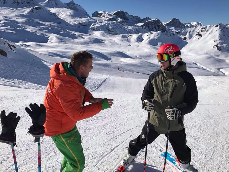 InfantryAlpine's tweet photo. Great 1st day on #ExFROSTEDBLADE A, B Div Trg Grps and BASI 1  &amp; 2 Instructors courses started too #AbetterYou instruction by @Evo2VDI https://t.co/XHv0FCSiBb