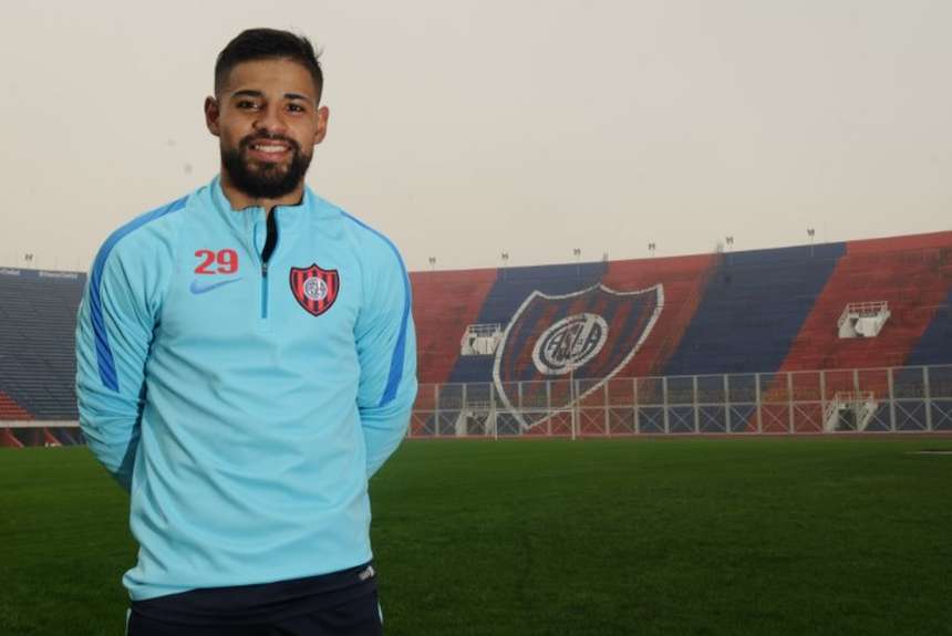 #Deportes 
Llega refuerzo al <a href="/PueblaFC/">Club Puebla</a> desde <a href="/SanLorenzo/">San Lorenzo</a>
 Losfuertes.mx/nota/26580/