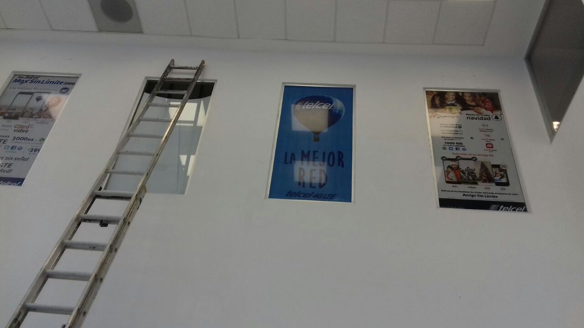 RCDigital_MX's tweet photo. Instalaciones Telcel #qro #diseno #publicidad #impresiongranformato https://t.co/4BvdpuNcdE