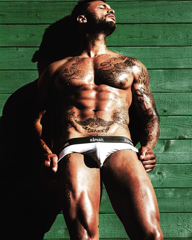 raphael_wear's tweet photo. SUN DRENCHED ~ Lazy mornings in supple #raphaelwear #bamboo underwear #organic #muscle #fitness #kingdavid https://t.co/xC7DdJlQVE