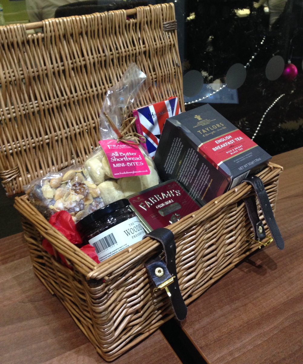 Thank you so much <a href="/Capital_H/">Capital H</a> for our amazing 'Taste of Britain' hamper. We can't wait to dive in 😁🎄👍🏻