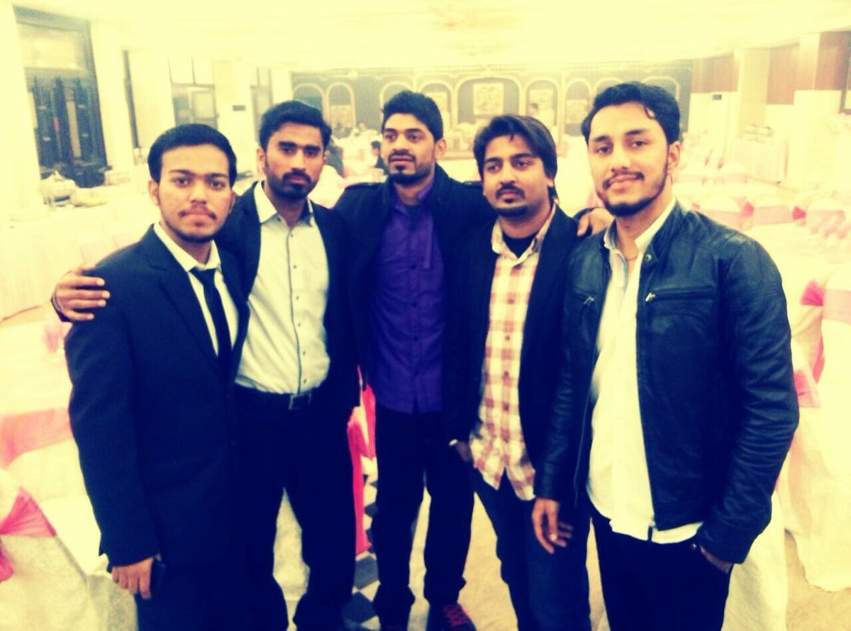 alij5676's tweet photo. My all brothers together https://t.co/oJR0vzYsgQ