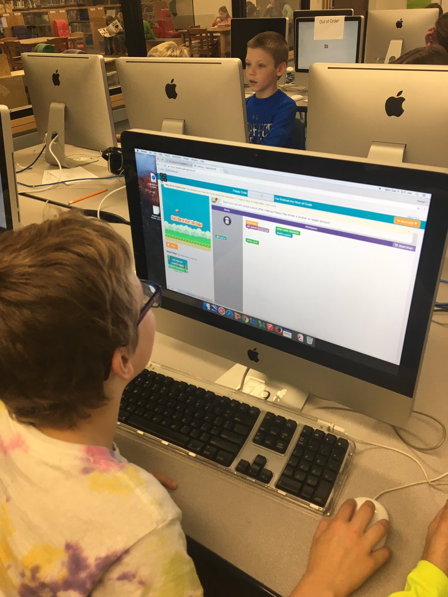 MrsVolksClass's tweet photo. Starting our week off with the #HourofCode .My students love computer programming! #tatankaSTEM @codeorg https://t.co/auFOfn5kpE