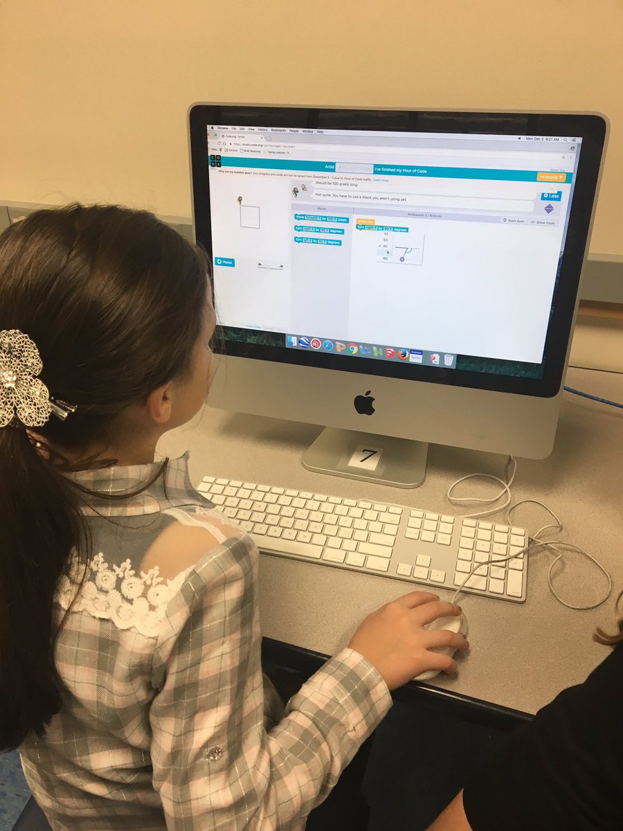 MrsVolksClass's tweet photo. Starting our week off with the #HourofCode .My students love computer programming! #tatankaSTEM @codeorg https://t.co/auFOfn5kpE
