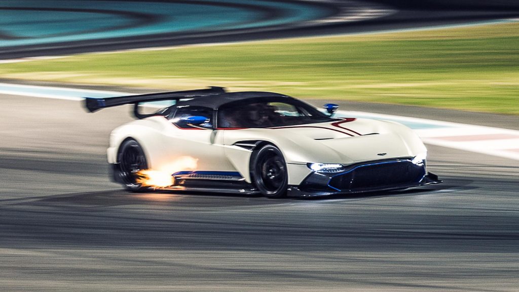 TLC_Cars's tweet photo. Chris Harris In The Aston Martin #Vulcan - Full Post at 👉🏻 https://t.co/UBqC9vCHwO #AstonMartin https://t.co/hYkidHHMGv