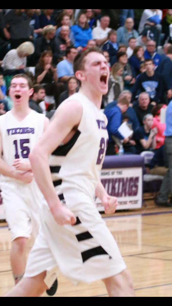 Graffinbradley's tweet photo. Nothing has changed @nickmcglynn35 https://t.co/5sPv7NUenW