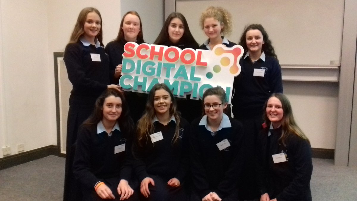 stannescck's tweet image. Great workshop training day at NUIG for school digital champion @Dept_CCAE #futurecoder #womenintechnology