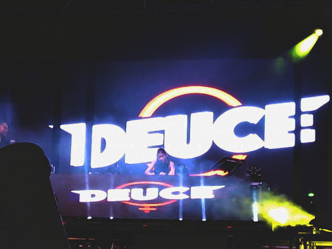 _notceejay's tweet photo. 120316 // from Caloocan to Pampanga. Love you, Queen Bae @PattyTiu!! #AMFxRaveolution #DeuceManila https://t.co/QZHEnuXDMs