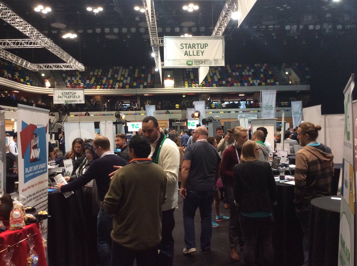 danwestley86's tweet photo. @CBRE_London talking tech in startup alley @TechCrunch. There are definitely ones to watch here #TCDisrupt #creative https://t.co/NJ3maAFrxs