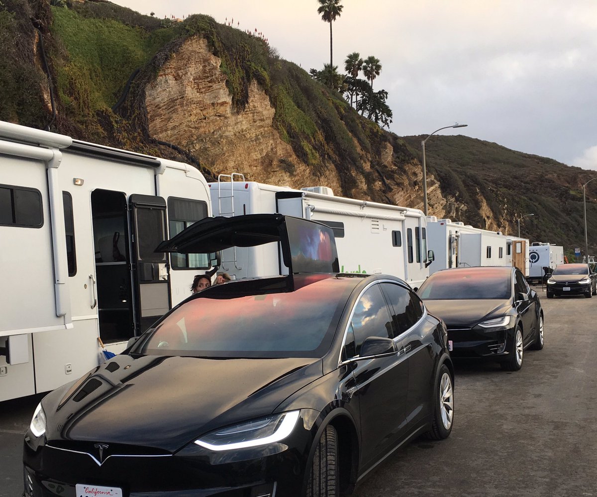 motevllc's tweet photo. All "Set" and ready to roll! #motev #whatsyourmotev #teslamotors #setlife #hollywood https://t.co/ZU2xbpV3cC