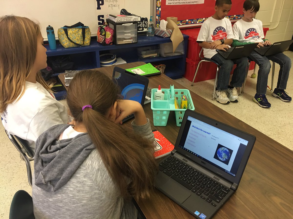 jennitrott's tweet photo. Partners using hyperdocs to learn about the spheres of Earth! #hyperdocs #PESLearn #ECSLearn https://t.co/cRDAR5aU03