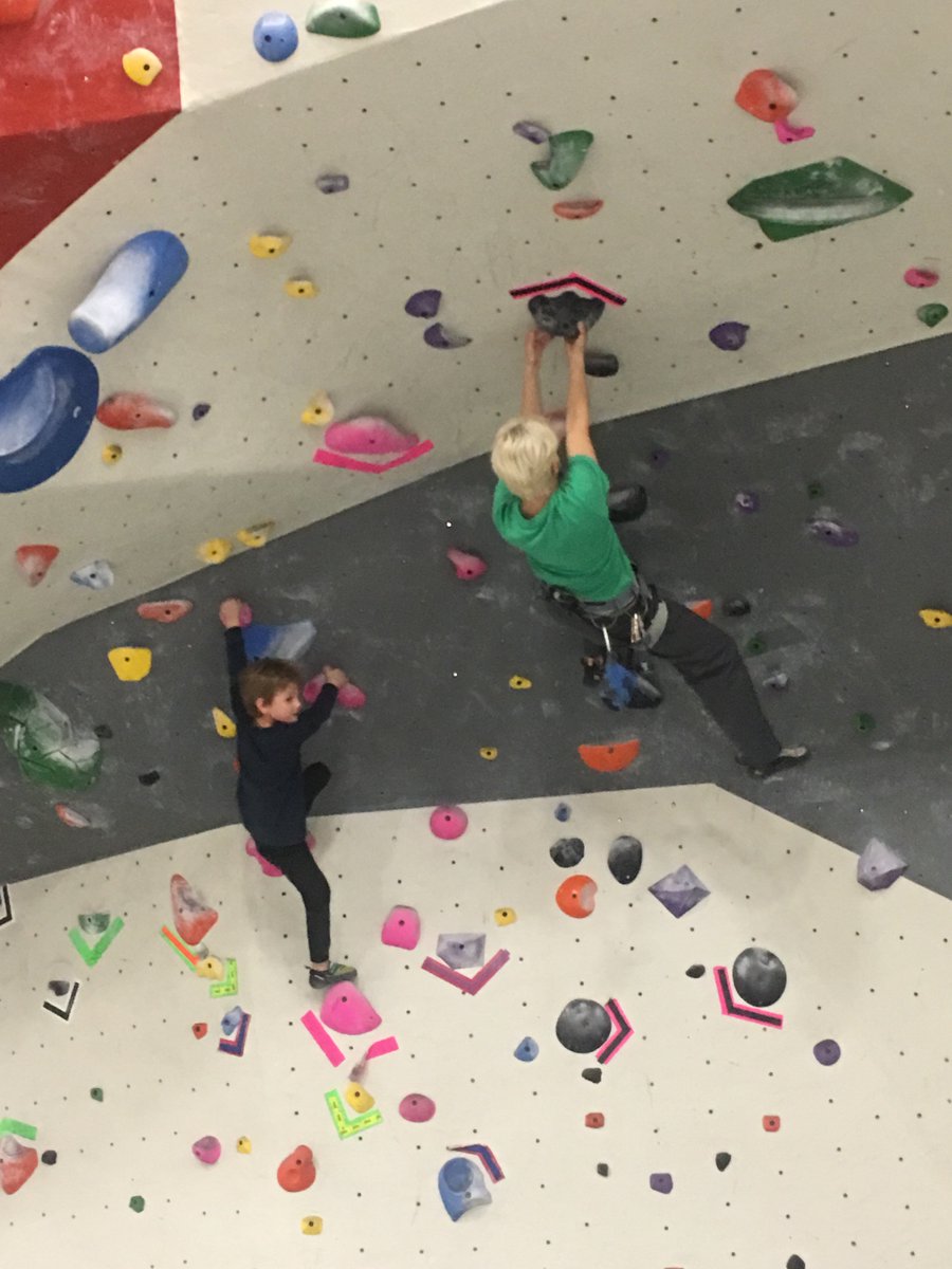 SBRTherapy's tweet photo. @usatriathlon @CompuTrainerUSA 
Lead by example! How to stay fit during the winter? Climb! https://t.co/vUXUe1ypyL