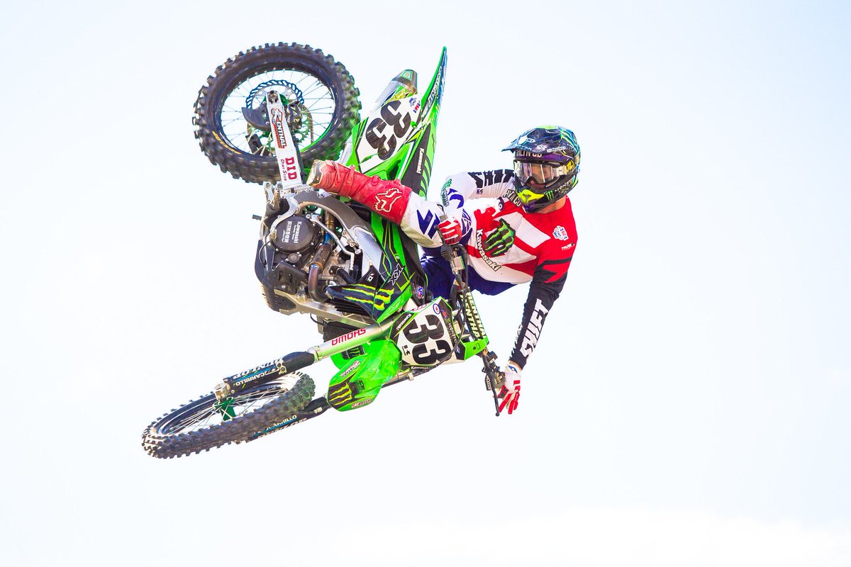 SupercrossLIVE's tweet photo. 33 days until A1 💥 #SupercrossLIVE #SXonFOX https://t.co/PJruu5LDDt