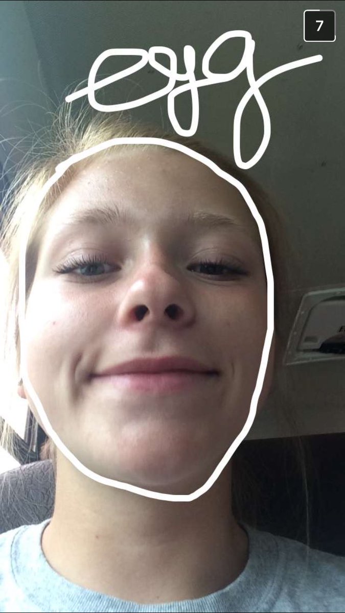 hanber26's tweet photo. Happy birthday Mckenna🎉🎊 i hope you have an amazing day thank you for being an amazing friend. So happy we are close. I love you so much💕💕 https://t.co/SKWIxwLh6F