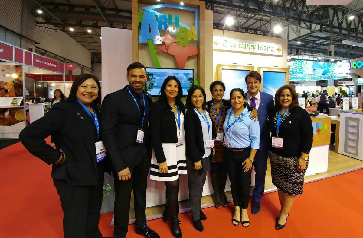 wichitaV's tweet photo. Brilliant minds brilliant Aruba team at #IBTM2016 great people vibes @ecodmscaribbean @aruba @arubamarriott @HyattAruba @OvationBear https://t.co/9QZ19OYpGi