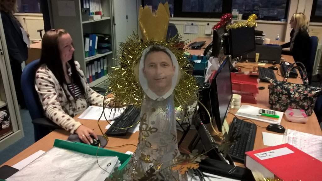 Darren_PosSteps's tweet photo. Christmas has arrived at @PositiveSteps with trees everywhere, not sure about the fairy on top though 😝 https://t.co/QWR4k45ZmW