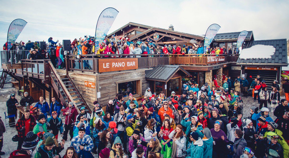 Zillarichtv's tweet image. Hoy os descubrimos @SnowattackES, ¡deporte, nieve y música en Los Alpes! fevermusic.es/descubrimos-sn…