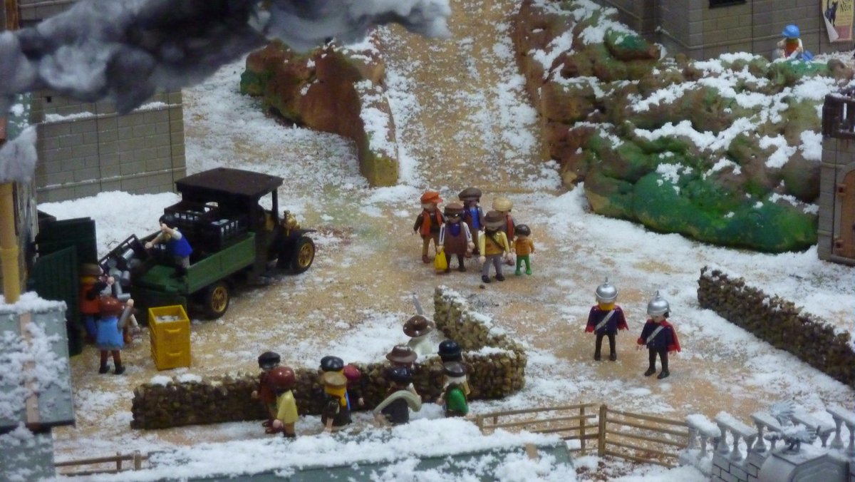 yagho_art's tweet photo. Menudo curro el de #amclicks con el diorama victoriano de #playmobil, un trabajo sensacional, disfrutadlo!!!! parte 1 https://t.co/OnDcOCTaXC