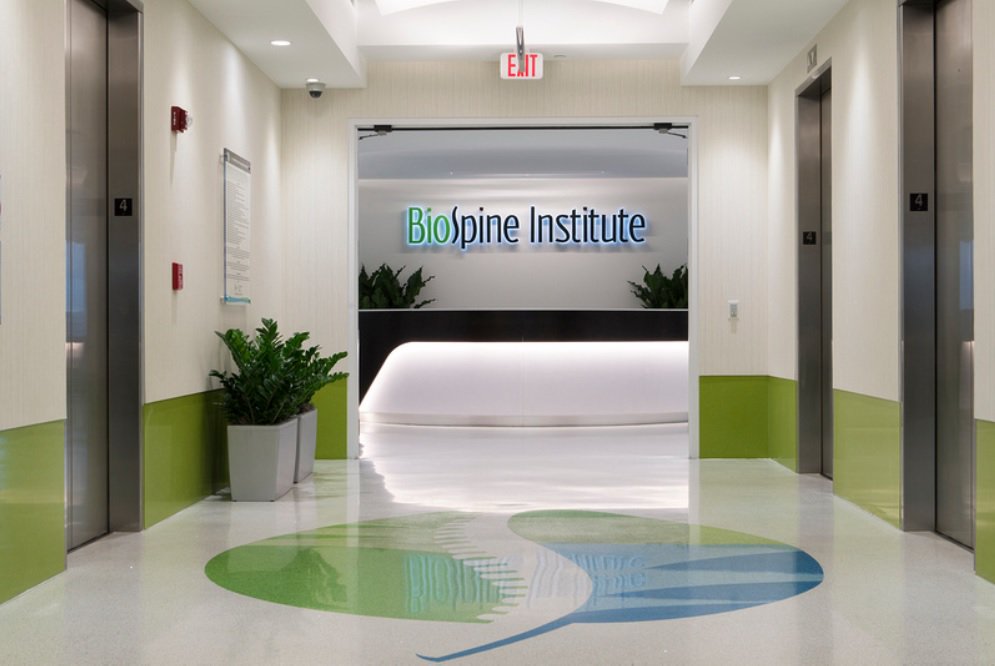 EZeeCommClean's tweet image. Working with Rubicon at the BioSpine Institute was awesome! Check out these great after shots!