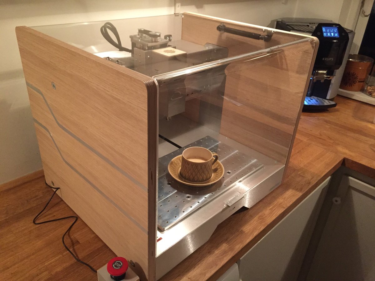 PEDUARD's tweet photo. Ever since I saw this beautiful #CNC machine in Rome I knew I wanted to sell it. #EduTechLab #Skolechat #Design https://t.co/QMyyAGDNji
