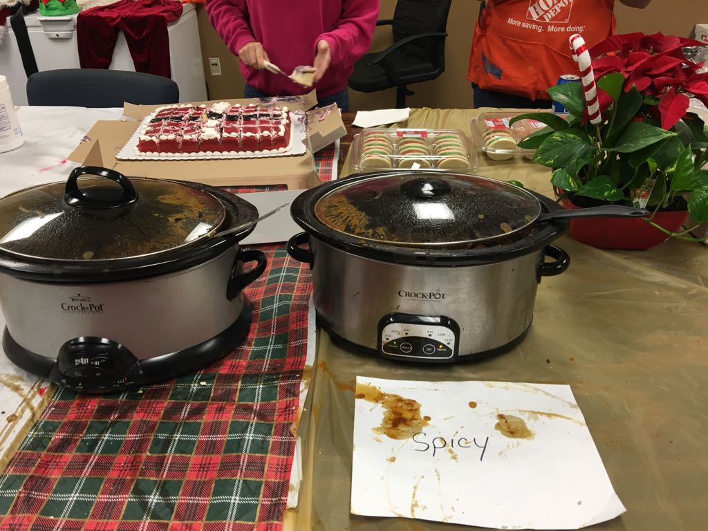 Mscott1773's tweet photo. It's 54 degrees today in Cordele, but the store is keeping us warm with a "Chilli Cookoff". https://t.co/0IChgxyHht