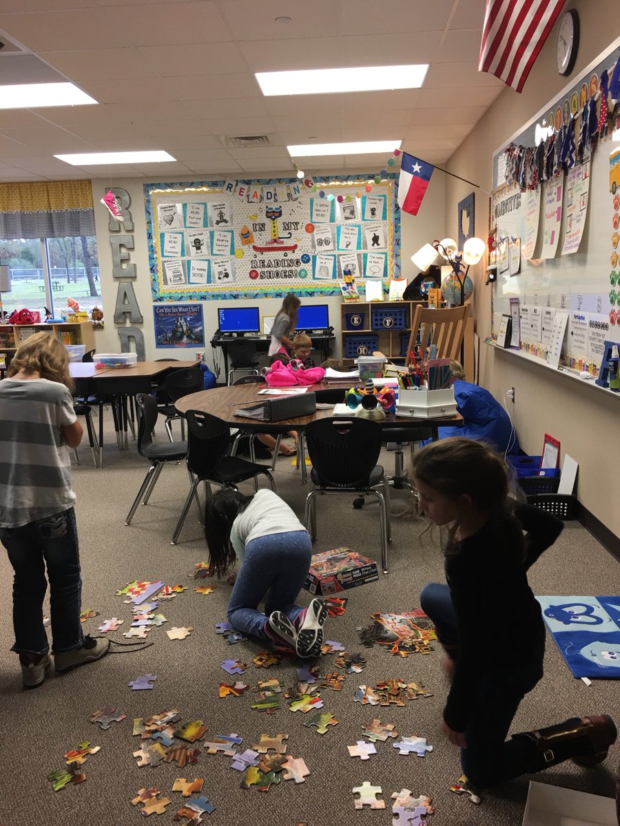kpenick4's tweet photo. Indoor recess for the Cardinals today at Spring Creek! #CSISD12  #welovepuzzles https://t.co/pnJlNjz3Va