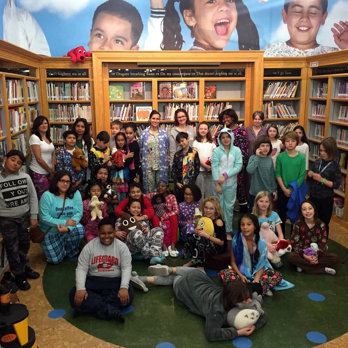 PS10Library's tweet photo. Class 5-401 kicked off our first Pajama Day last Friday - so much fun! @PS10Brooklyn https://t.co/z4dbNeCvE0