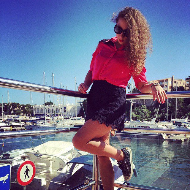 fashfleet's tweet photo. #Instagram @alissa__va #skirt #shoes @MIUMIUofficial #watch @Hermes_Paris #fashfleet #fashxyacht #yachtlifestyle #Billions 
#billionairestoy https://t.co/oB9EchkGZx