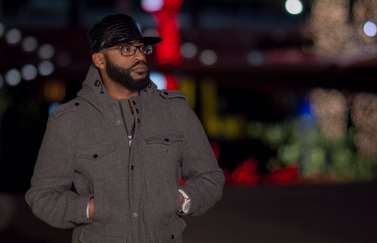 normanjcreative's tweet photo. #BokehSeason is upon us! #Rokinon85mm #micro43s #Mensfashion #NightPhotography #NightShift #dallas #DallasTX #rt #bokeh #dallasphotographer https://t.co/Hp3jhOKVB7