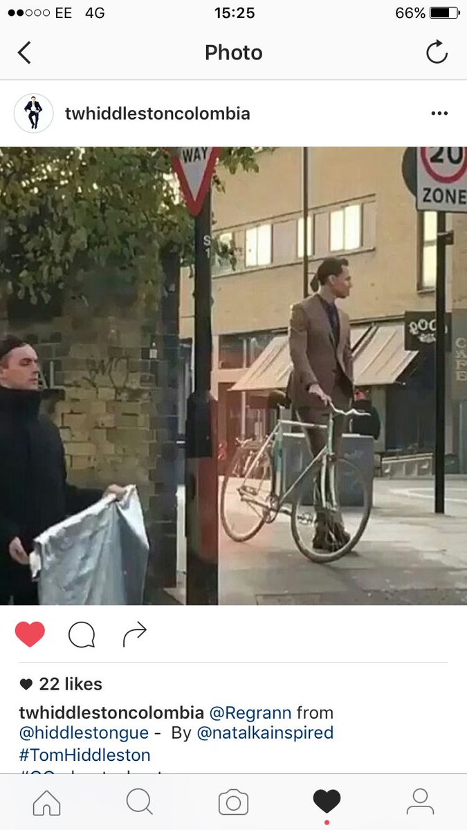 lock7cyclecafe's tweet photo. Fancy pants #tomhiddleston on our limited edition #lightbluetrinity track frame. On sale at the shop. https://t.co/J8PWq5BEvU