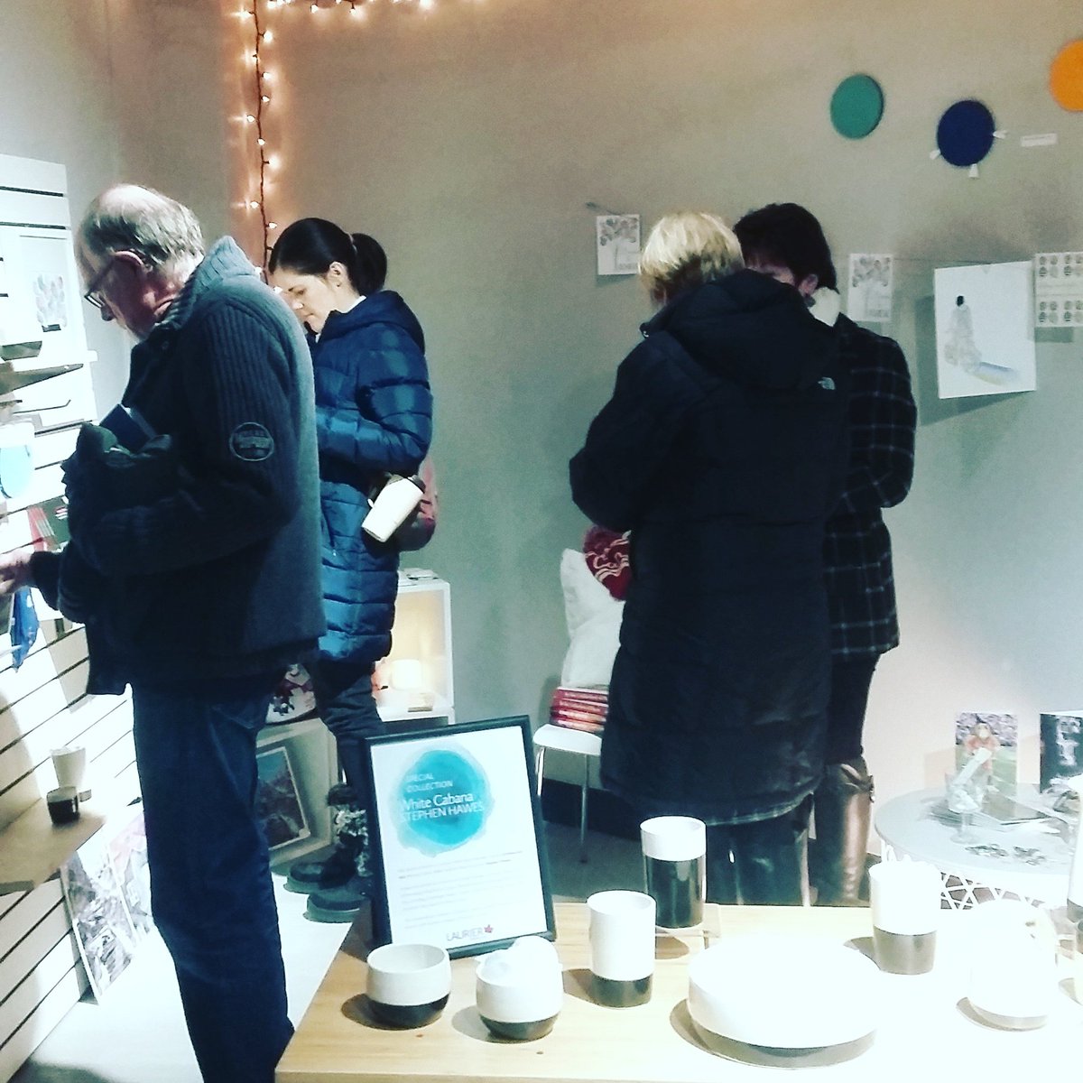 LaurierLibrary's tweet photo. Lots of people stopping by to browse through the items in our first ever #GalleryPopUp! #LaurierLibrary https://t.co/F3wTVgMkXV