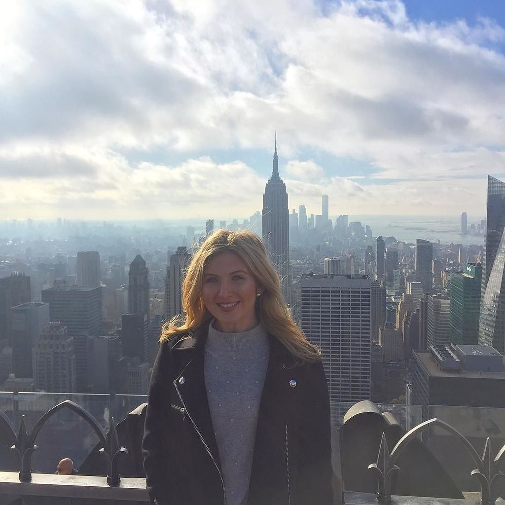 TalisaLGill's tweet photo. Last high view of the city 🌤🚖🗽 #newyork #topoftherock #rockafellercenter #empirestatebuild… https://t.co/aIK9omh6Zh https://t.co/wlw5CJRru3
