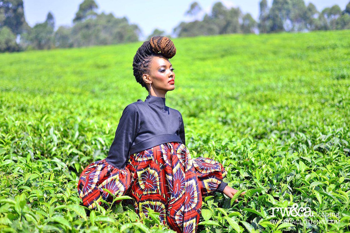 alexiamupende's tweet photo. #Confidence Phil 1:6 #VLISCOCollection2016 by @RWANDACLOTHING 📷Raphael Cardinael #NyungweForestLodge #Rwanda #Vlisco170 #MadeInRwanda #RWOT https://t.co/UzXqJJjUyj