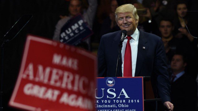 thehill's tweet photo. Transition official: Trump will not rip up NAFTA https://t.co/Xq1lU0tOZp https://t.co/0sBQyLD1ON