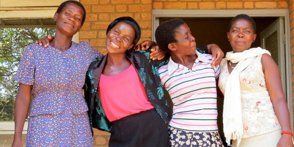 PregTwinning's tweet photo. Big love to our team of Mother Buddies across Malawi, Nigeria, DRC, Sierra Leone and Uganda on #InternationalVolunteerDay. You inspire us! https://t.co/nOSEmWBLDW
