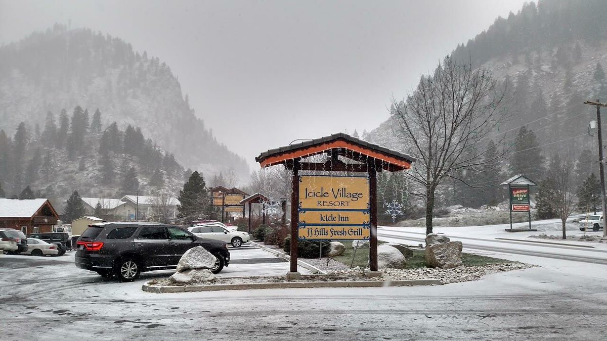 It's snowing here at the resort!