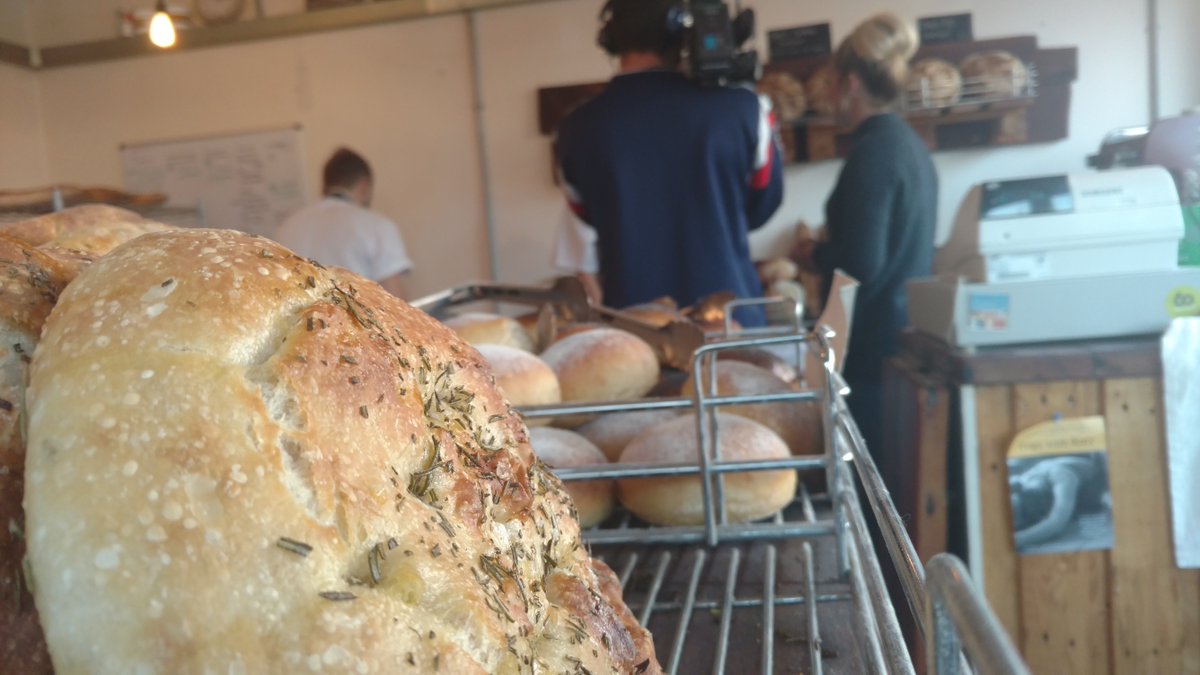 Dont miss the #Lowdownbristol team <a href="/bakedbristol/">Baked</a> tonight 6.30pm! @ChelseaaSkipp dreams of being a baker are toast! Its not all bad dough…