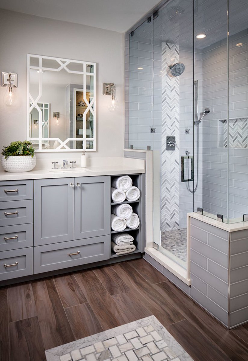 houzz's tweet photo. Trending on Houzz | Transitional Bathroom via Tracy Lynn Studio https://t.co/SfaHlGidwK https://t.co/lKEJq1qV9d