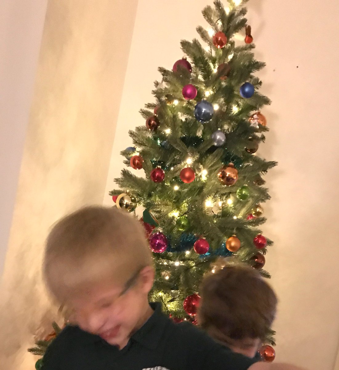 SuperLuckyDi's tweet photo. @OfficialFV Thought I'd got a lovely photo until two 6 year olds came in! #FVXmas https://t.co/1PuHNLQDpq