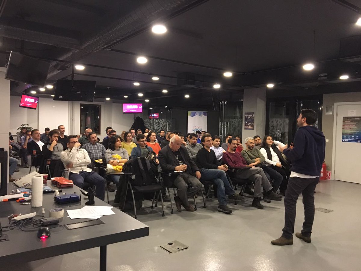 momoankara's tweet photo. MoMo Ankara @StartersHub'dan @orhanbayram'ın sunumuyla devam ediyor. https://t.co/y7wpa1p1rl