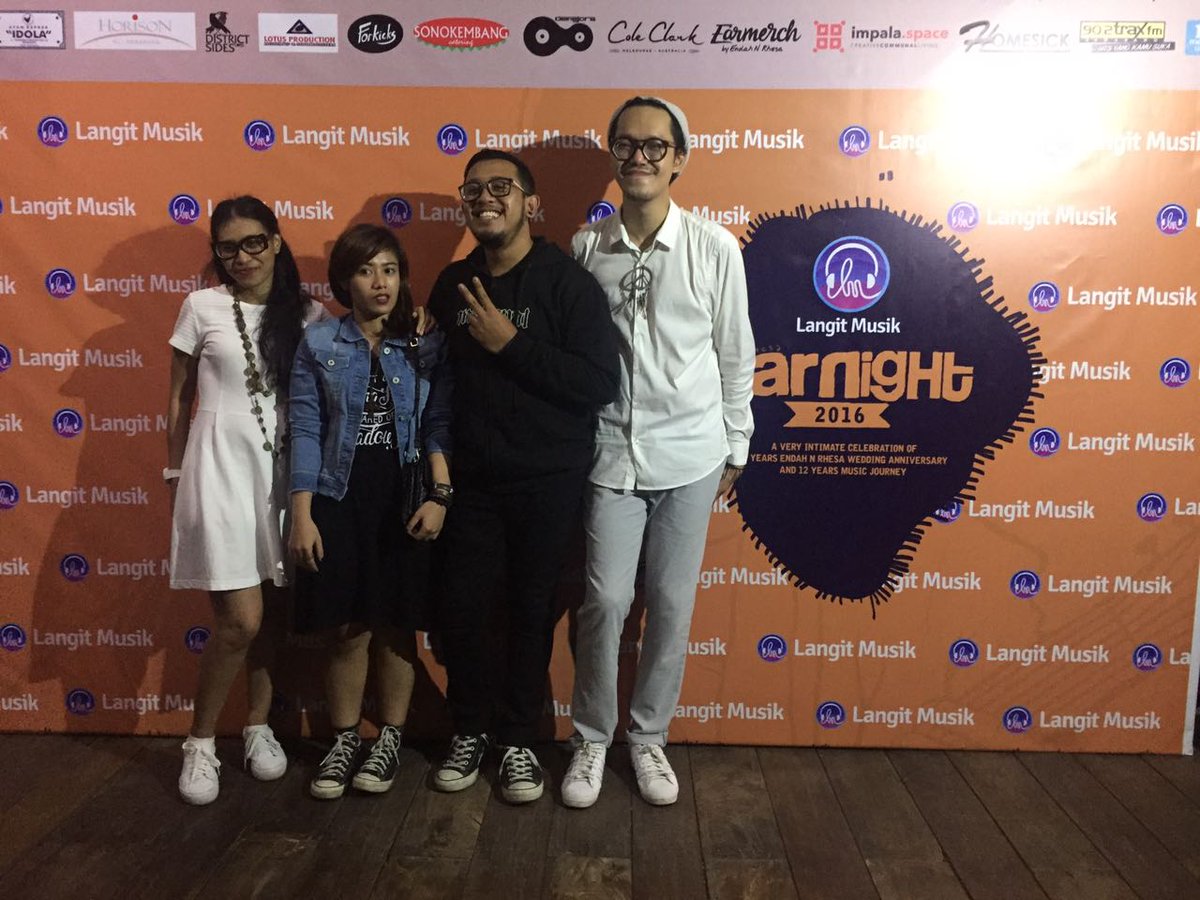 earNight 2019 tweet media